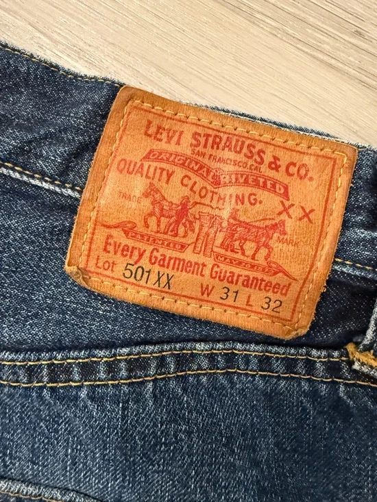 Levi’s 501 XX Men’s Jeans W31 L32 Dark Wash Button Fly Straight Leg Denim - Picture 2 of 12